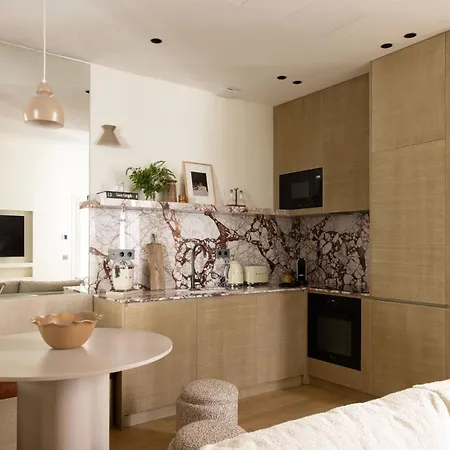 Luxurious Saint Honore By Onefinestay * Parigi