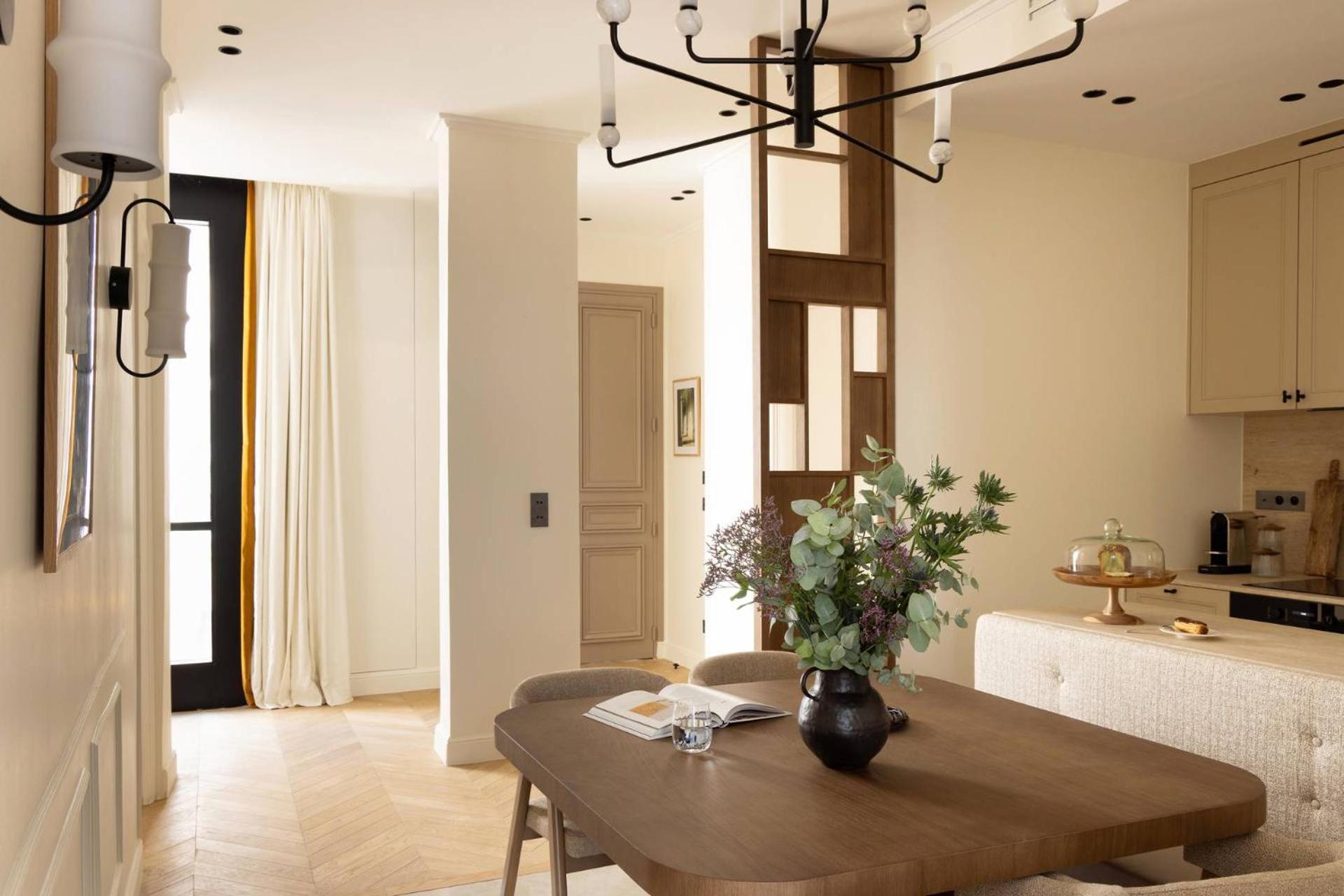 Luxurious Saint Honore By Onefinestay